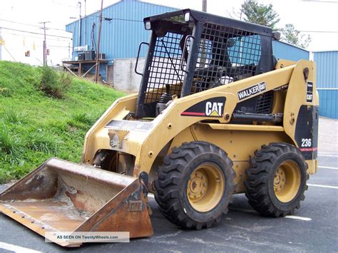 2000 hours on cat skid steer|skid steer engine hours.